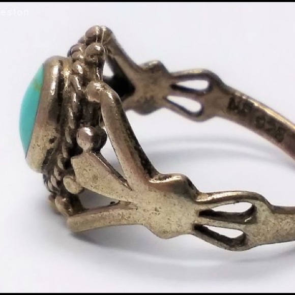 Genuine turquoise and silver vintage ring sz 8 - Picture 5 of 7